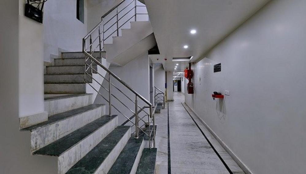 Hotel Vegas Corporate Suites Noida Eksteriør bilde