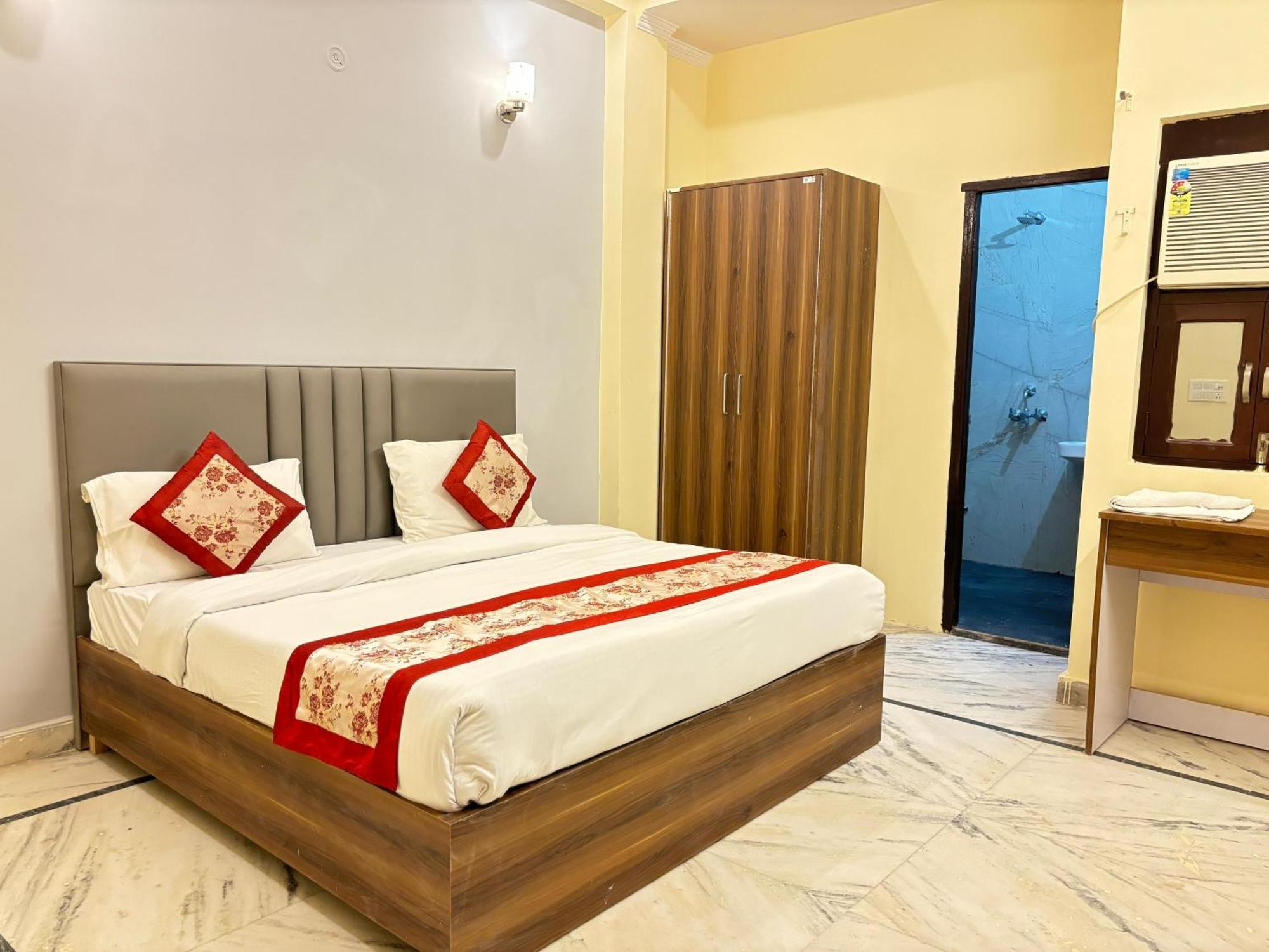 Hotel Vegas Corporate Suites Noida Eksteriør bilde